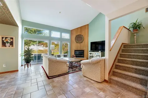 94 Hampton Vista Drive Manorville NY 11949