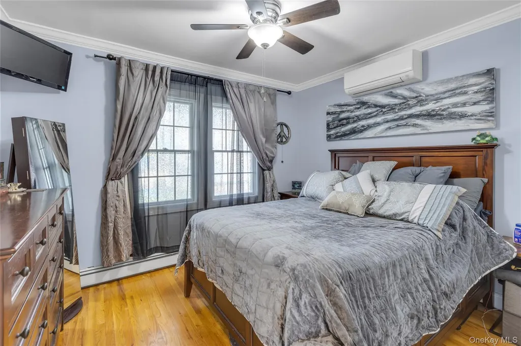 84 Cedar Street Islip NY 11751