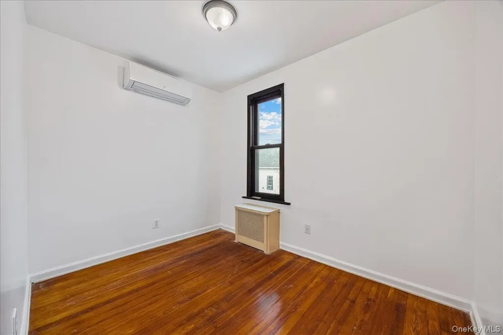 1787 Randall Avenue Bronx NY 10473