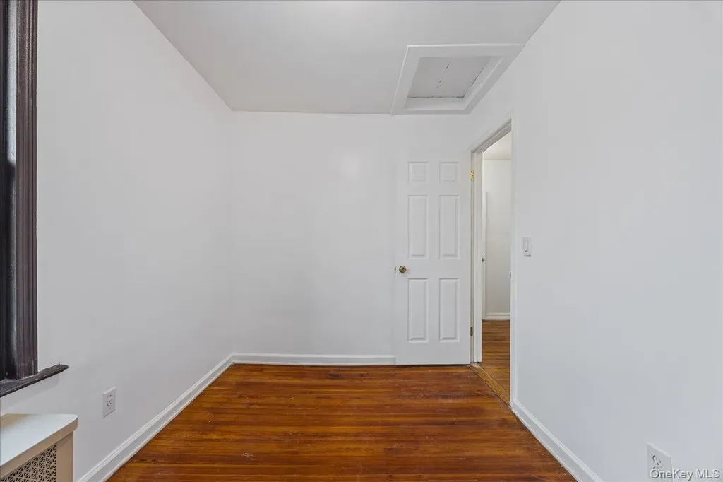 1787 Randall Avenue Bronx NY 10473
