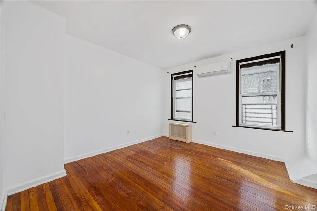 1787 Randall Avenue Bronx NY 10473