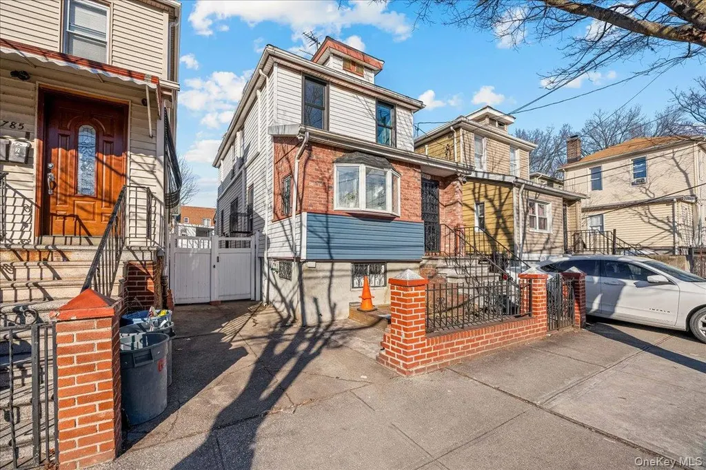 1787 Randall Avenue Bronx NY 10473