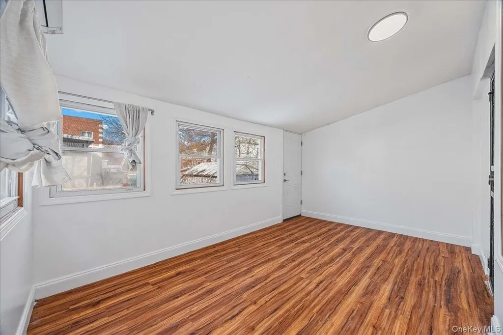 1787 Randall Avenue Bronx NY 10473