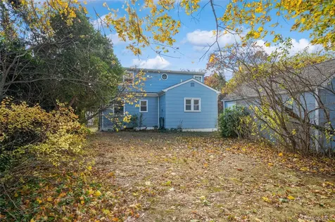 7 W Bay Shore Road Bay Shore NY 11706