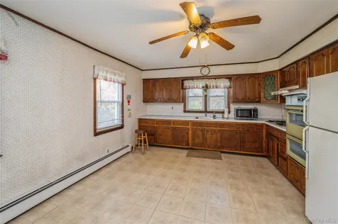 7 W Bay Shore Road Bay Shore NY 11706