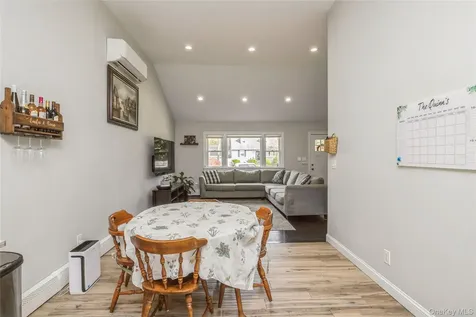 1692 Feureisen Avenue Bohemia NY 11716