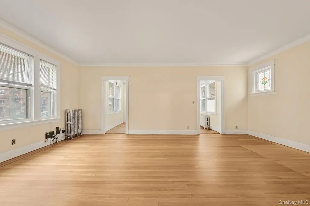 215 East 235th Street Bronx NY 10470