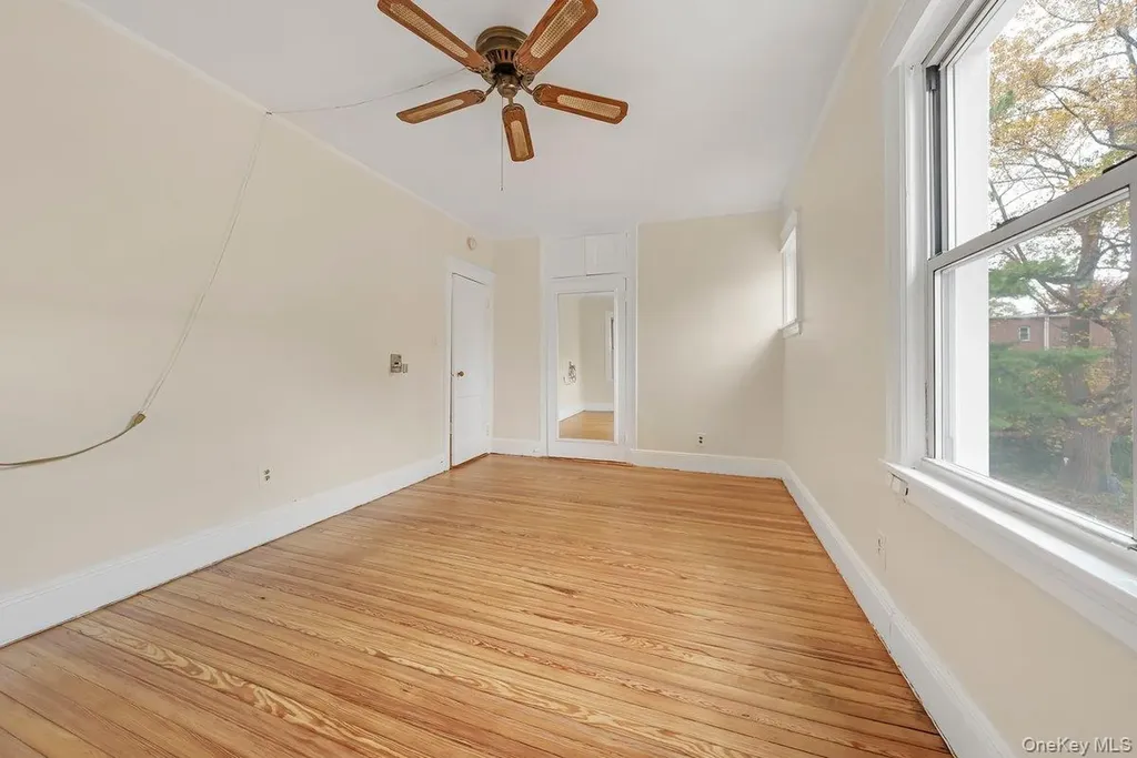 215 East 235th Street Bronx NY 10470