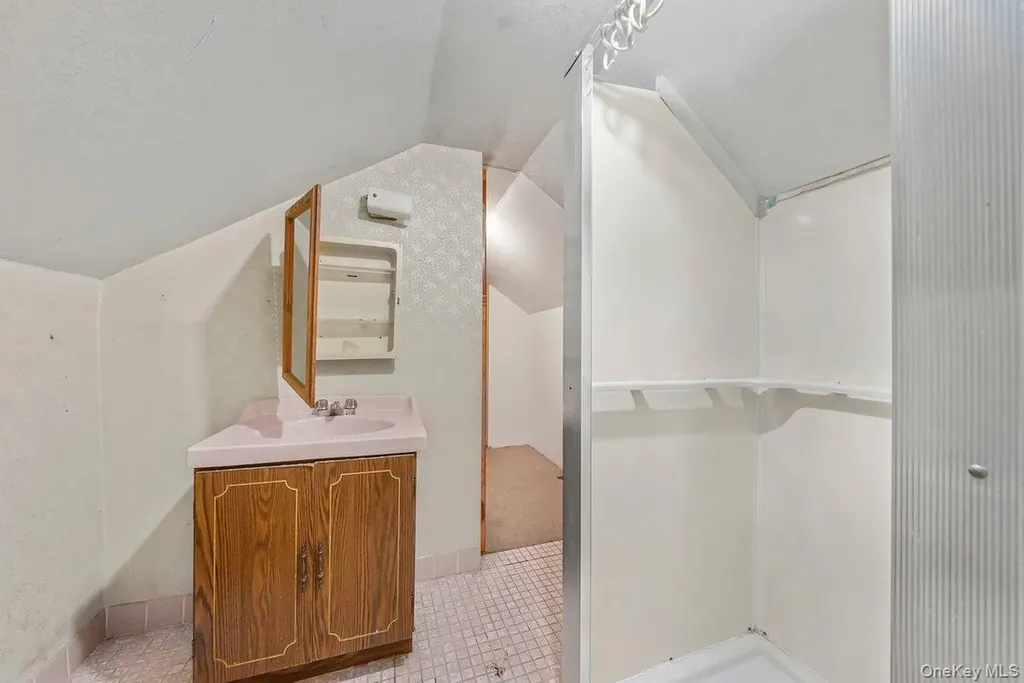 215 East 235th Street Bronx NY 10470