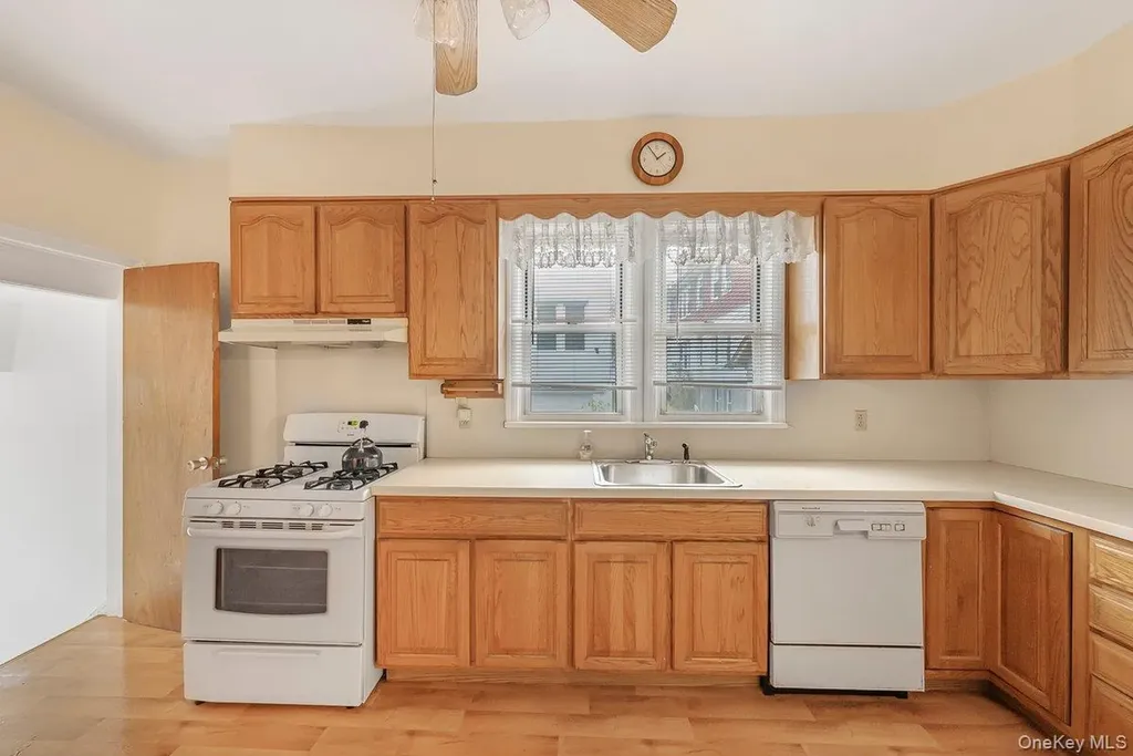 215 East 235th Street Bronx NY 10470