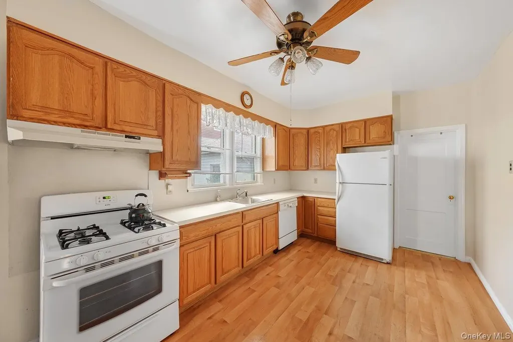 215 East 235th Street Bronx NY 10470