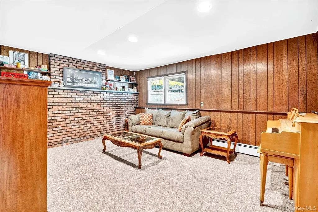 12 Gleason Drive Thiells NY 10984