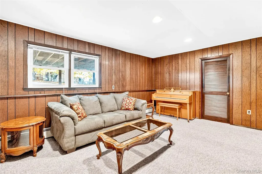 12 Gleason Drive Thiells NY 10984