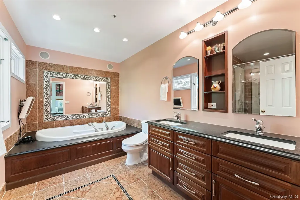 208 Boulder Ridge Road Scarsdale NY 10583