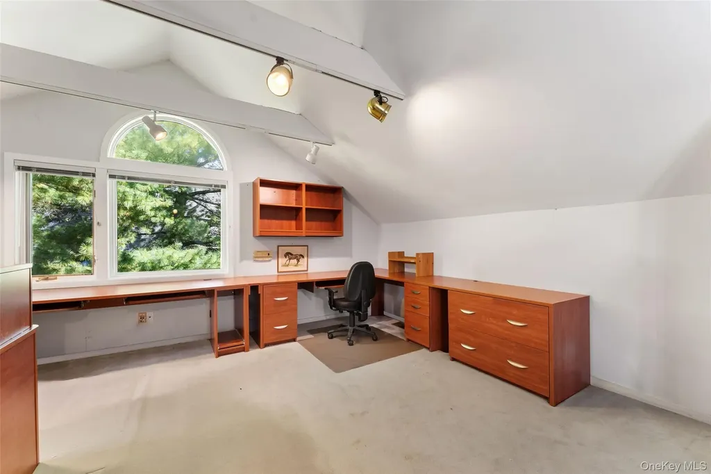 208 Boulder Ridge Road Scarsdale NY 10583