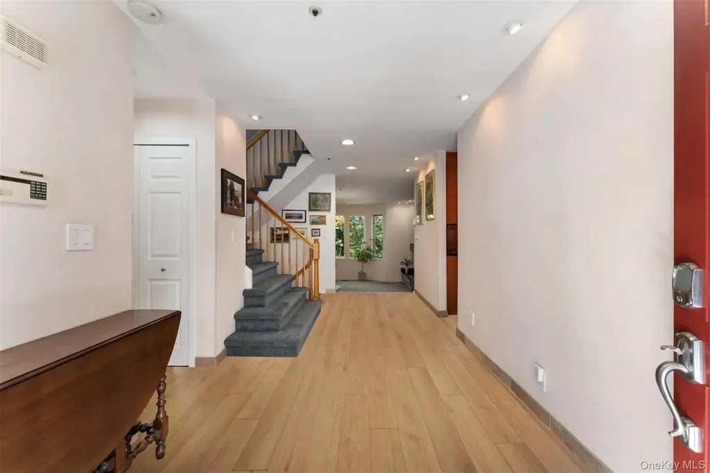 208 Boulder Ridge Road Scarsdale NY 10583