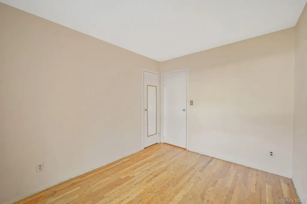 28 Glacier Drive Smithtown NY 11787