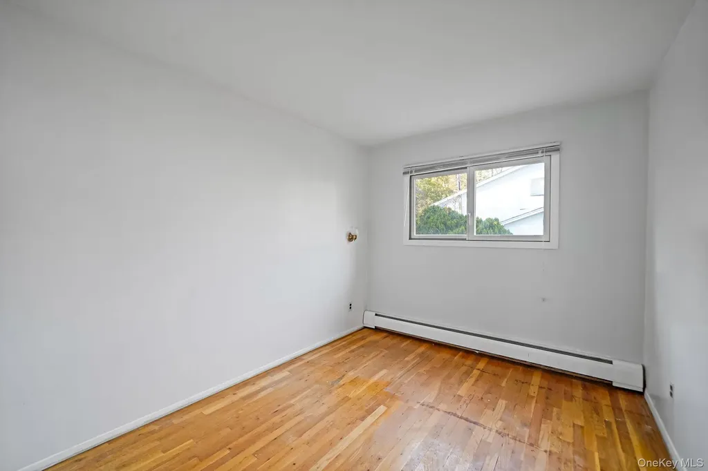 28 Glacier Drive Smithtown NY 11787