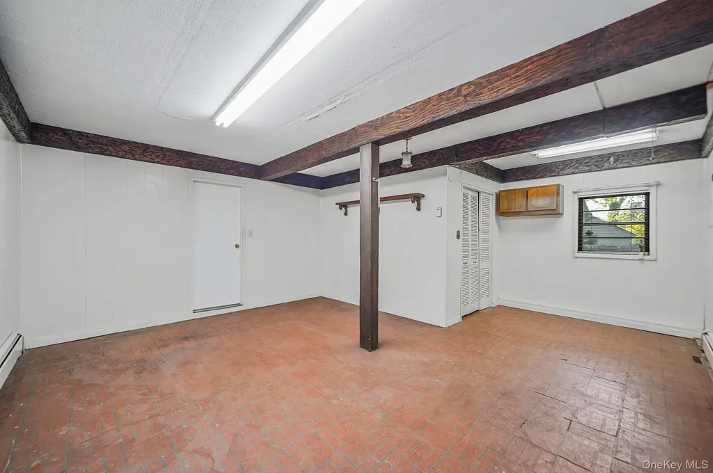 28 Glacier Drive Smithtown NY 11787