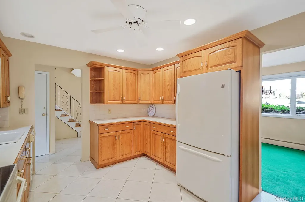 28 Glacier Drive Smithtown NY 11787