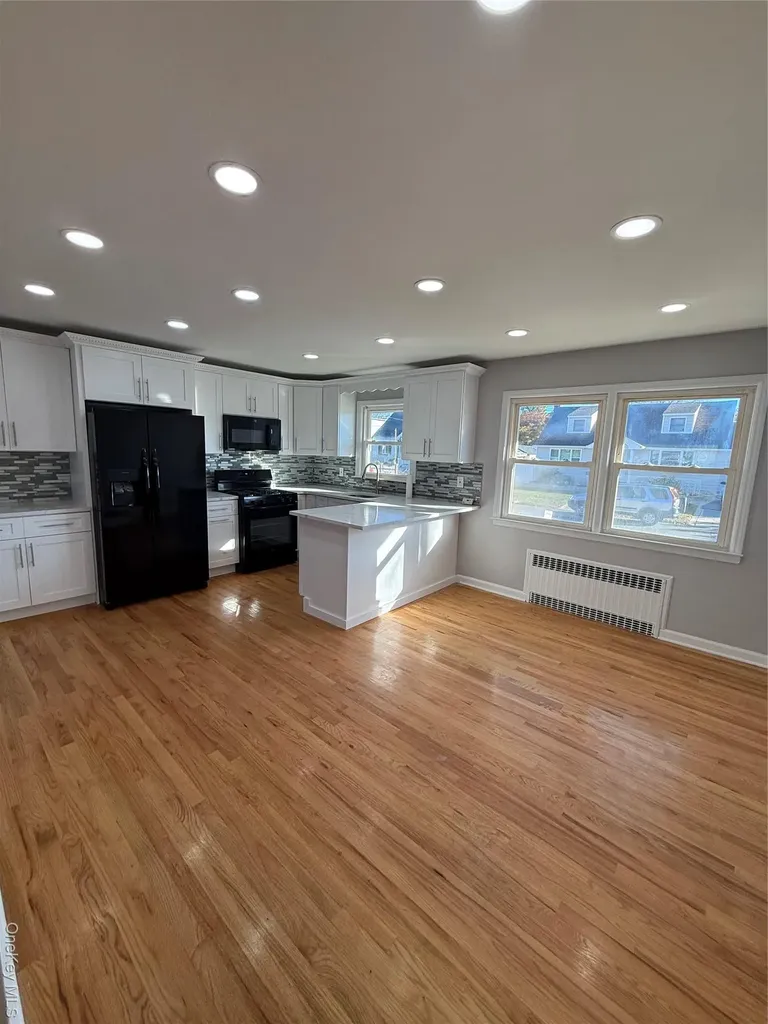 301 Copiague Place Copiague NY 11726