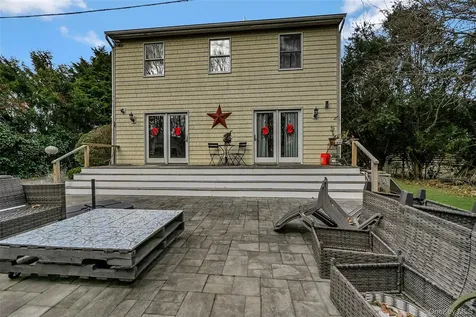 35 Washington Avenue Greenport NY 11944