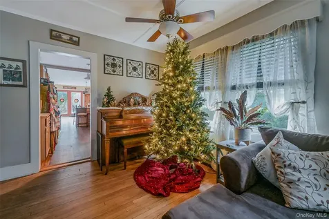 35 Washington Avenue Greenport NY 11944