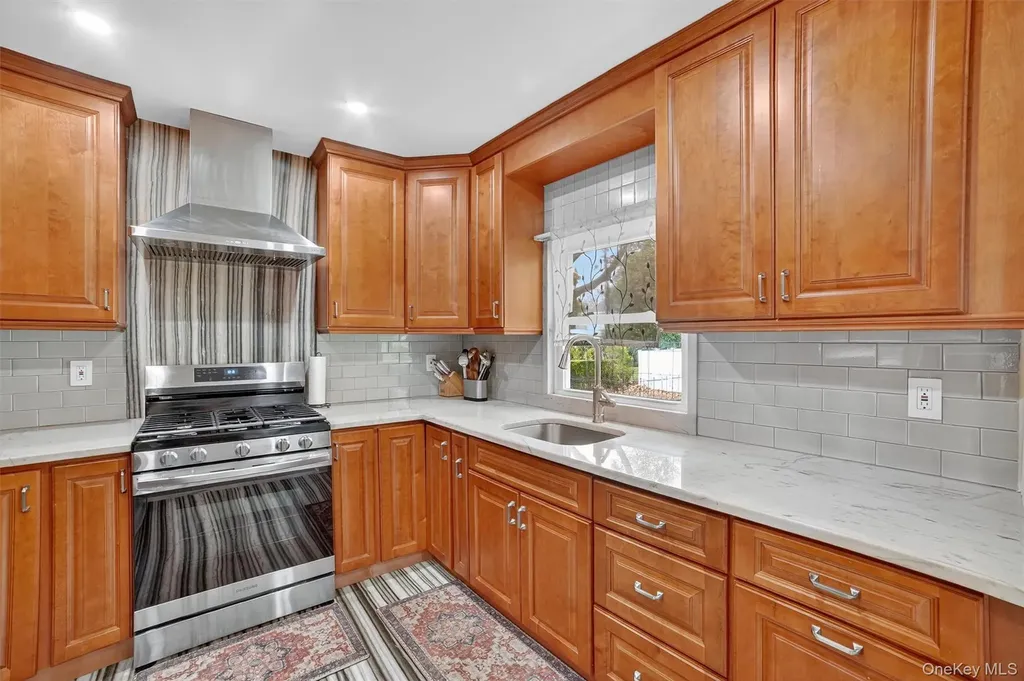 25 Rugby Road Yonkers NY 10710