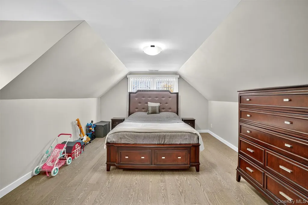25 Rugby Road Yonkers NY 10710