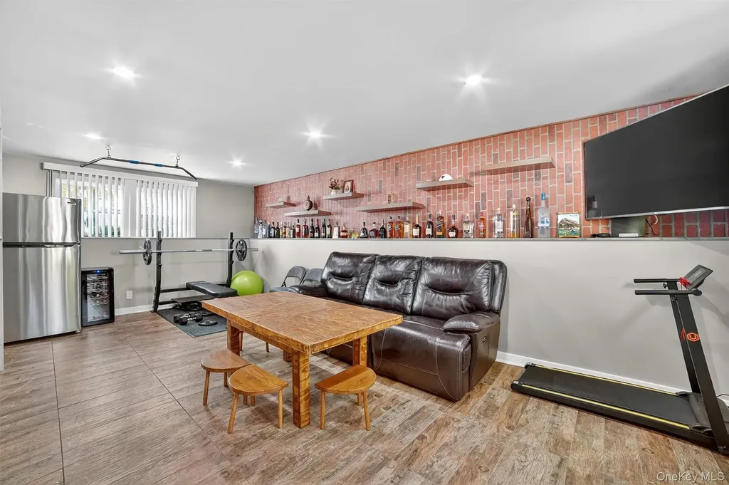 25 Rugby Road Yonkers NY 10710