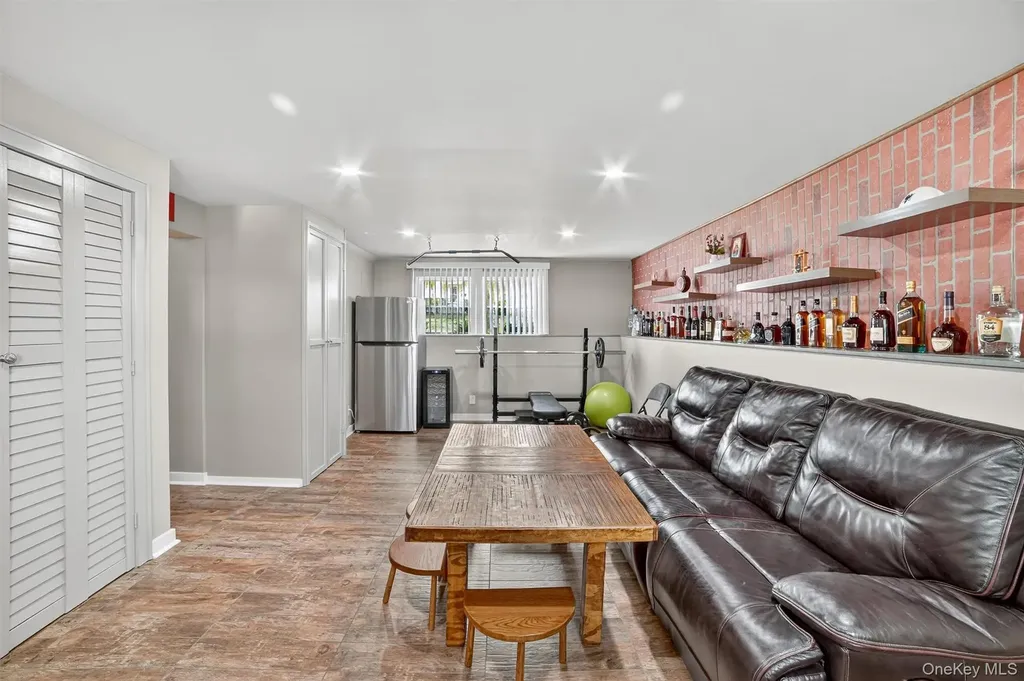 25 Rugby Road Yonkers NY 10710