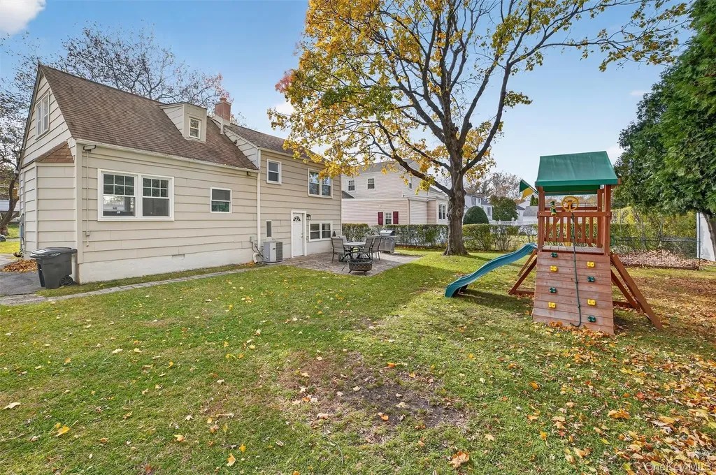 25 Rugby Road Yonkers NY 10710