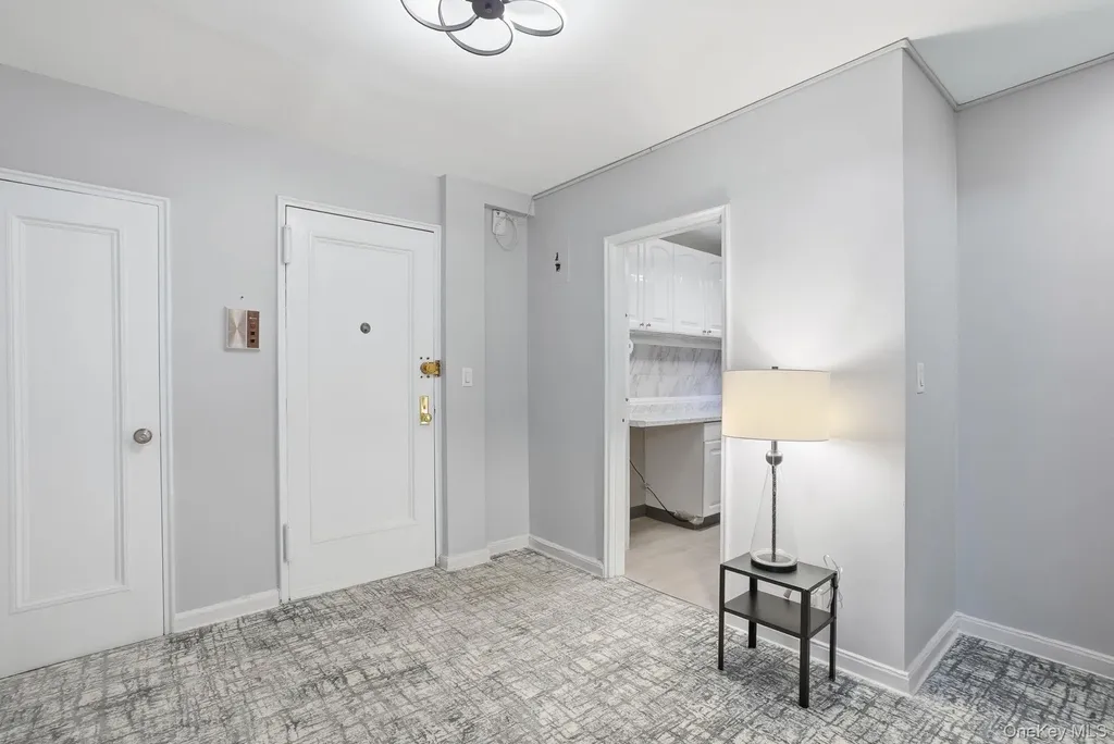 142 Garth Road Scarsdale NY 10583