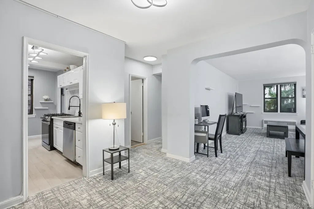 142 Garth Road Scarsdale NY 10583