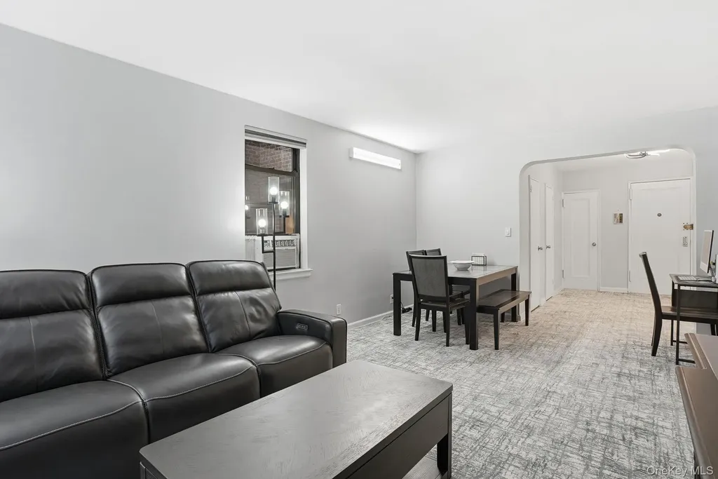 142 Garth Road Scarsdale NY 10583