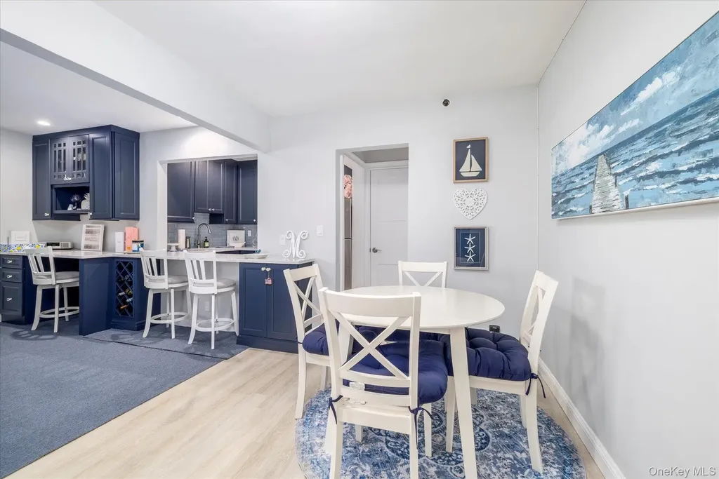 560 Broadway W Long Beach NY 11561