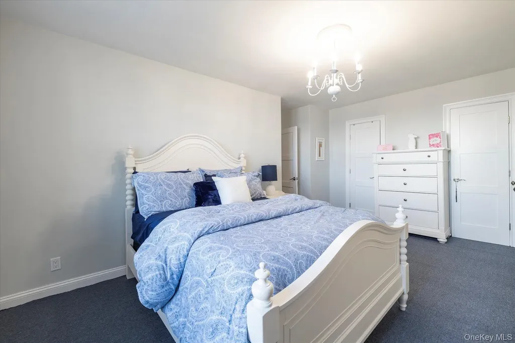 560 Broadway W Long Beach NY 11561