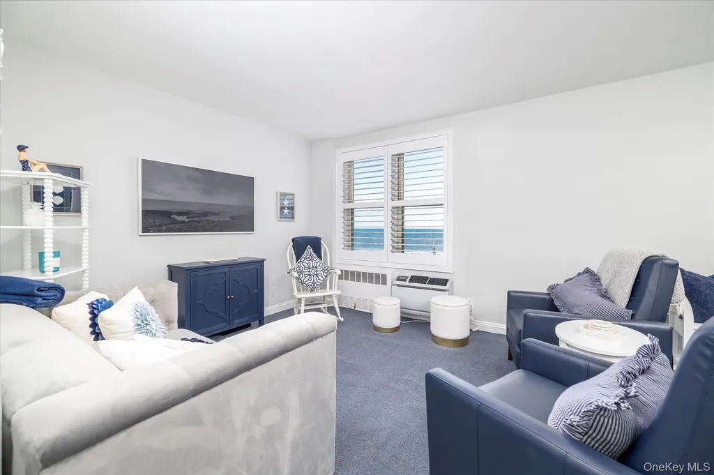 560 Broadway W Long Beach NY 11561