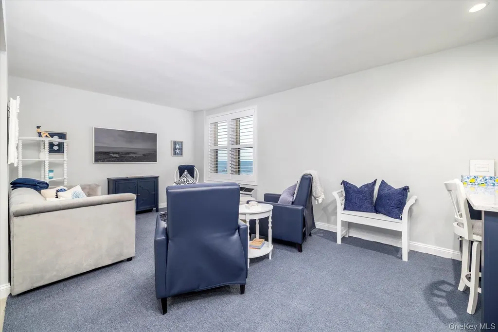 560 Broadway W Long Beach NY 11561