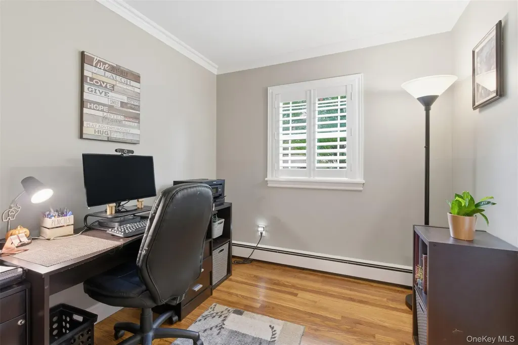 277 5th Avenue Saint James NY 11780