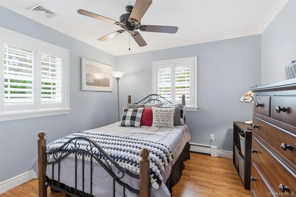 277 5th Avenue Saint James NY 11780