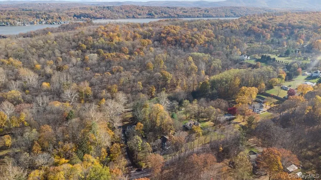 350 Old Post Road Marlboro NY 12542
