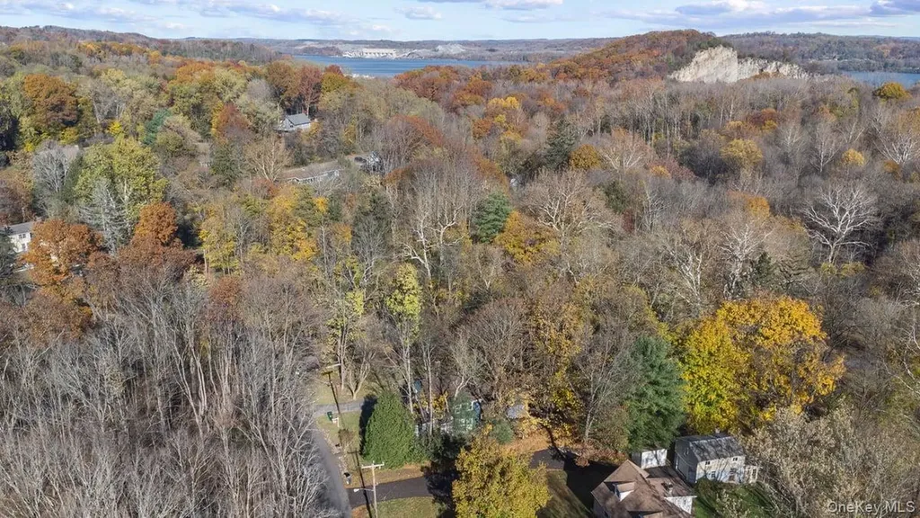 350 Old Post Road Marlboro NY 12542