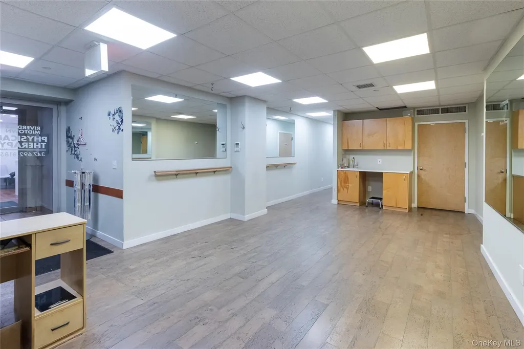3534 Riverdale Bronx NY 10463