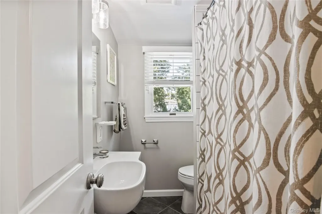 5 Norma Lane Kings Park NY 11754
