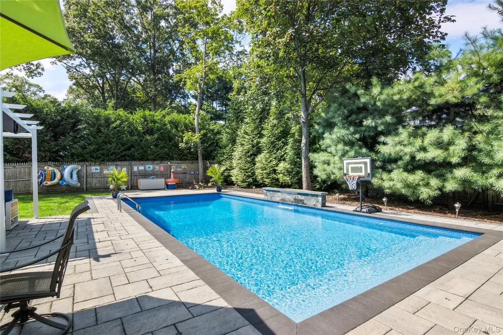 5 Norma Lane Kings Park NY 11754