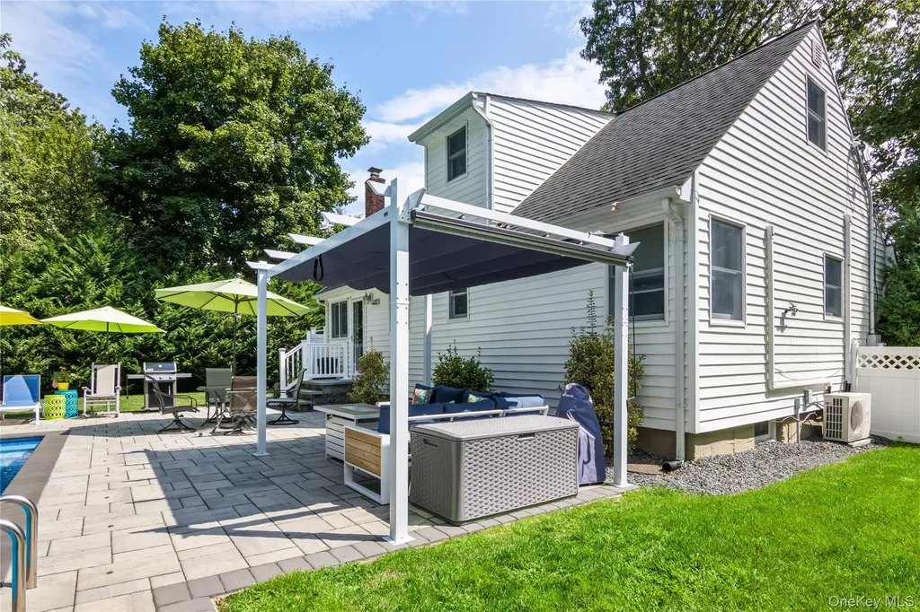 5 Norma Lane Kings Park NY 11754
