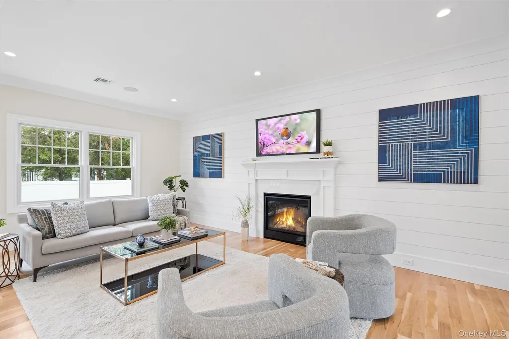 7 Cedar Avenue Bethpage NY 11714
