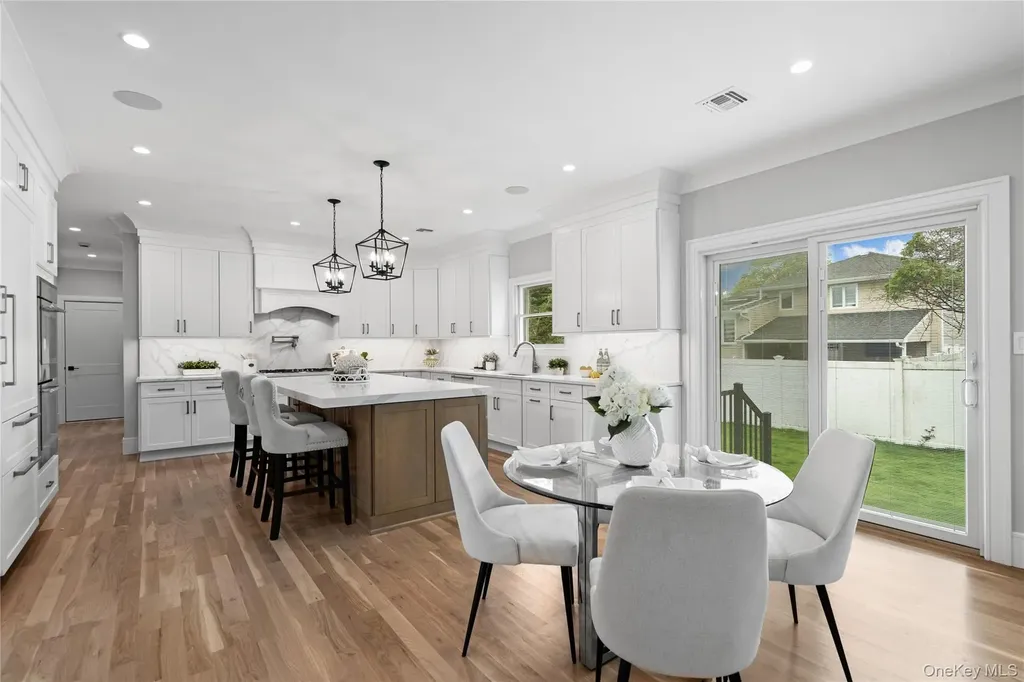 7 Cedar Avenue Bethpage NY 11714