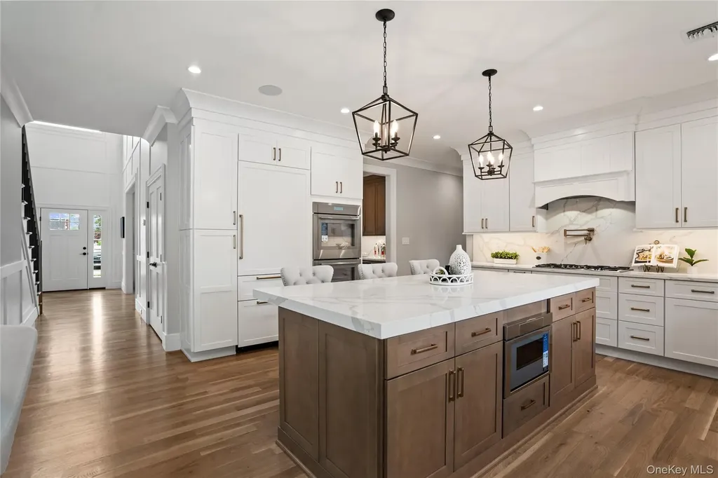 7 Cedar Avenue Bethpage NY 11714